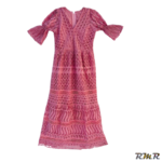 Robe longue en brodé de couleur rose à manche courte. T32 (tenue africaine)
